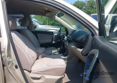 2006 Toyota Rav4 z USA, uszkodzony, nr VIN JTMBD33VX65004915